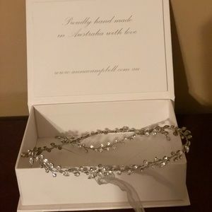 Anna Campbell wedding headpiece